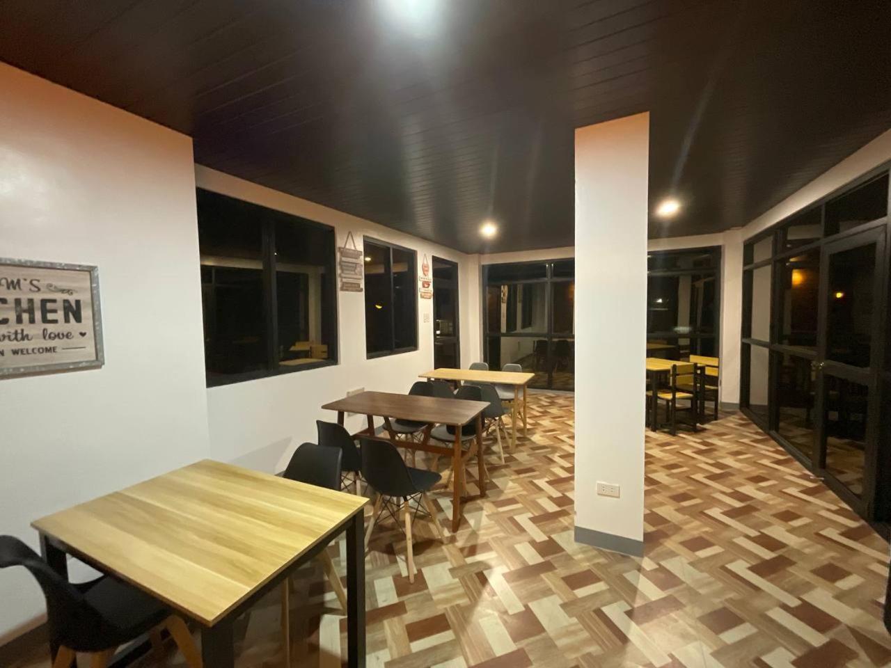 Halajo Bnb Transient Laoag Bagian luar foto