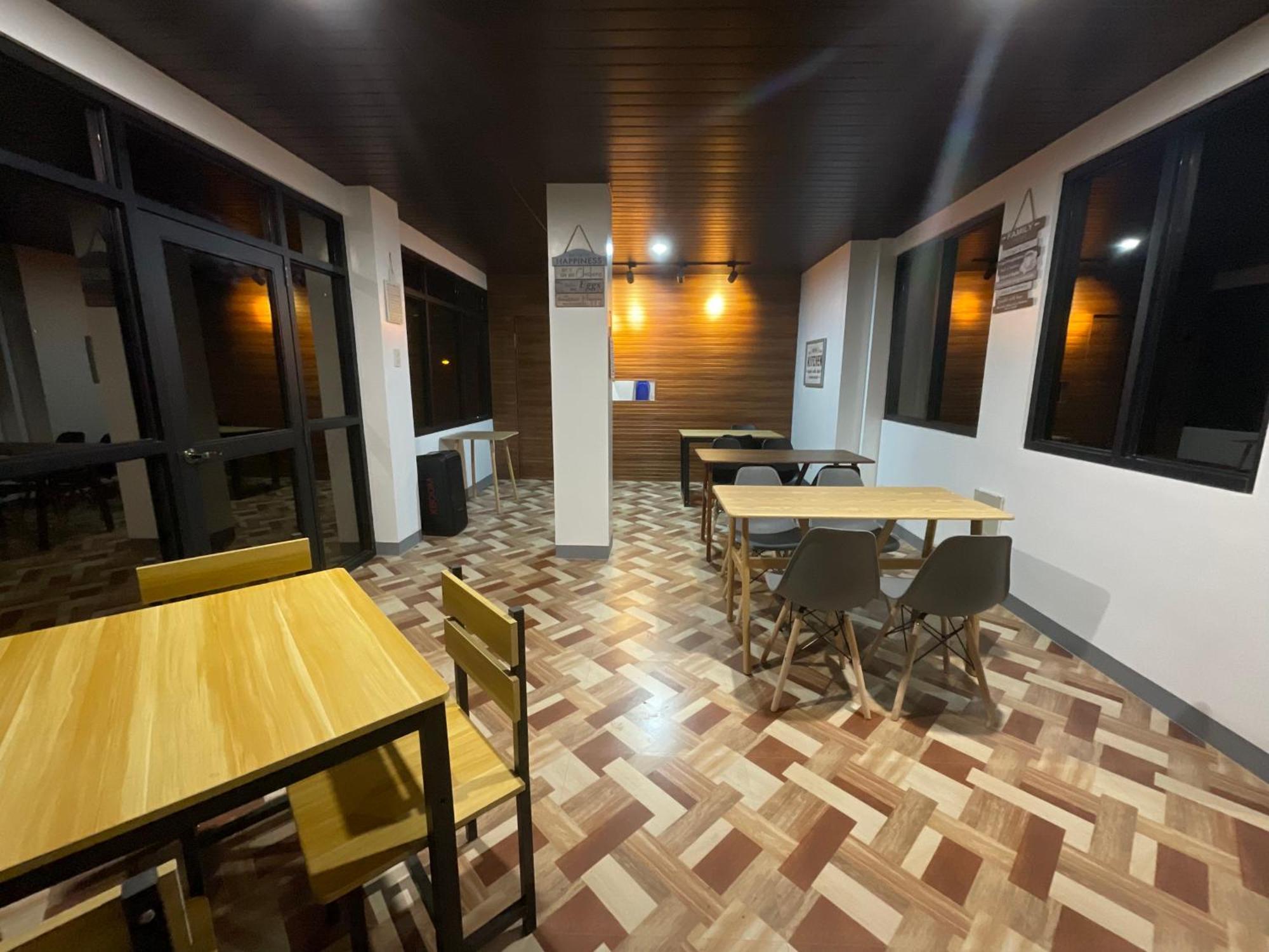Halajo Bnb Transient Laoag Bagian luar foto