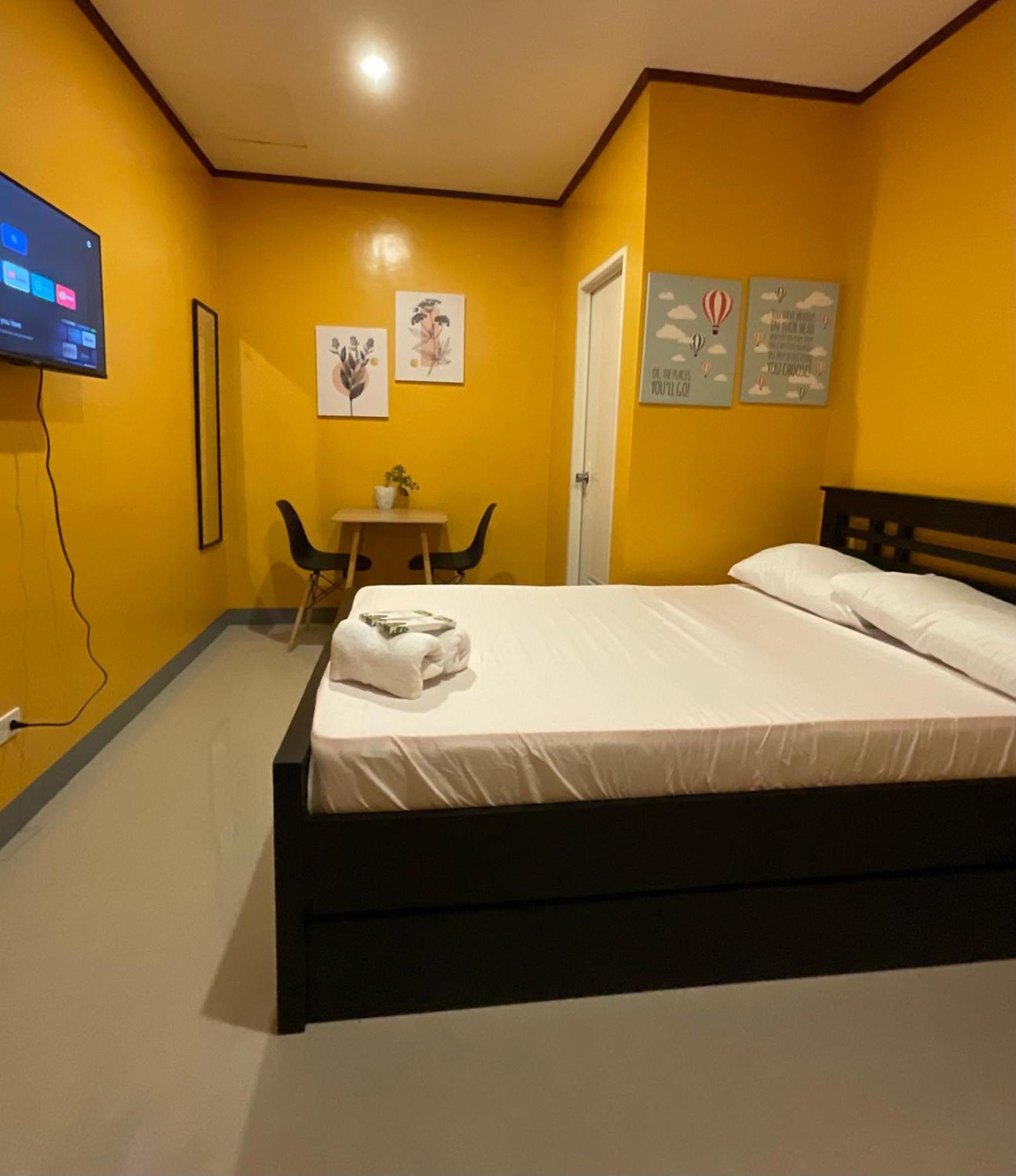 Halajo Bnb Transient Laoag Ruang foto